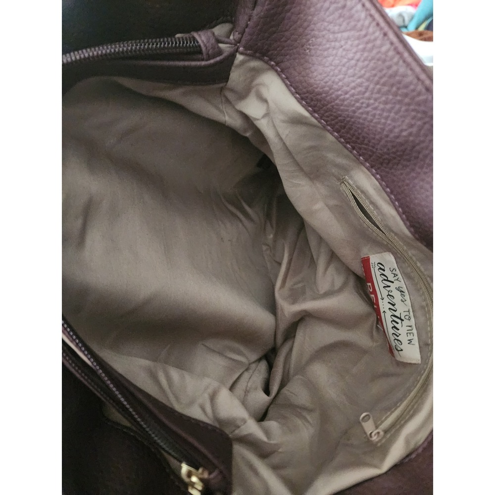 Relic by Fossil Plum Purple Pebbled Faux Leather Tote Bag Gold Hardware Tassel - Picture 4 of 5